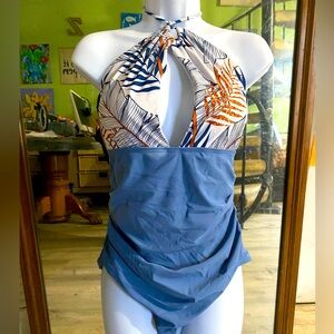 Super cute one Peice blue tropical swimsuit sexy neckline xl